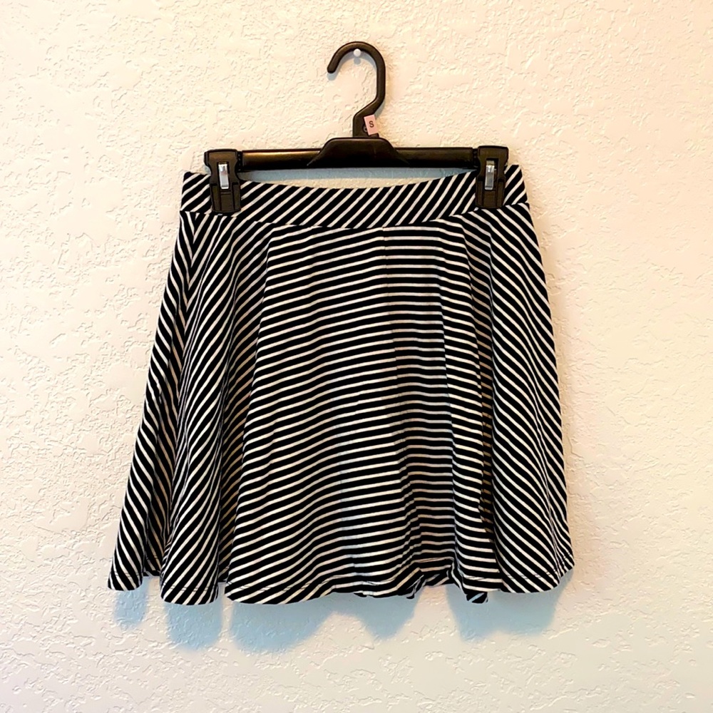 Women’s Skirt